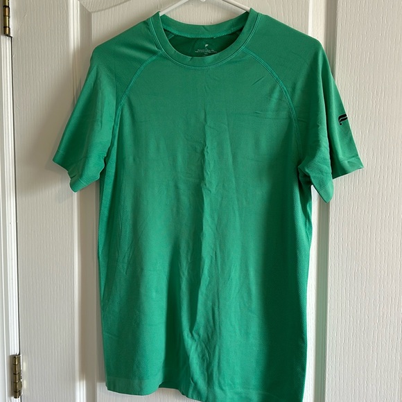Men’s Small Green Fabletics Active Tee - Picture 1 of 4